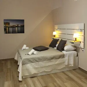 Bed & Breakfast Station Garibaldi Napoli